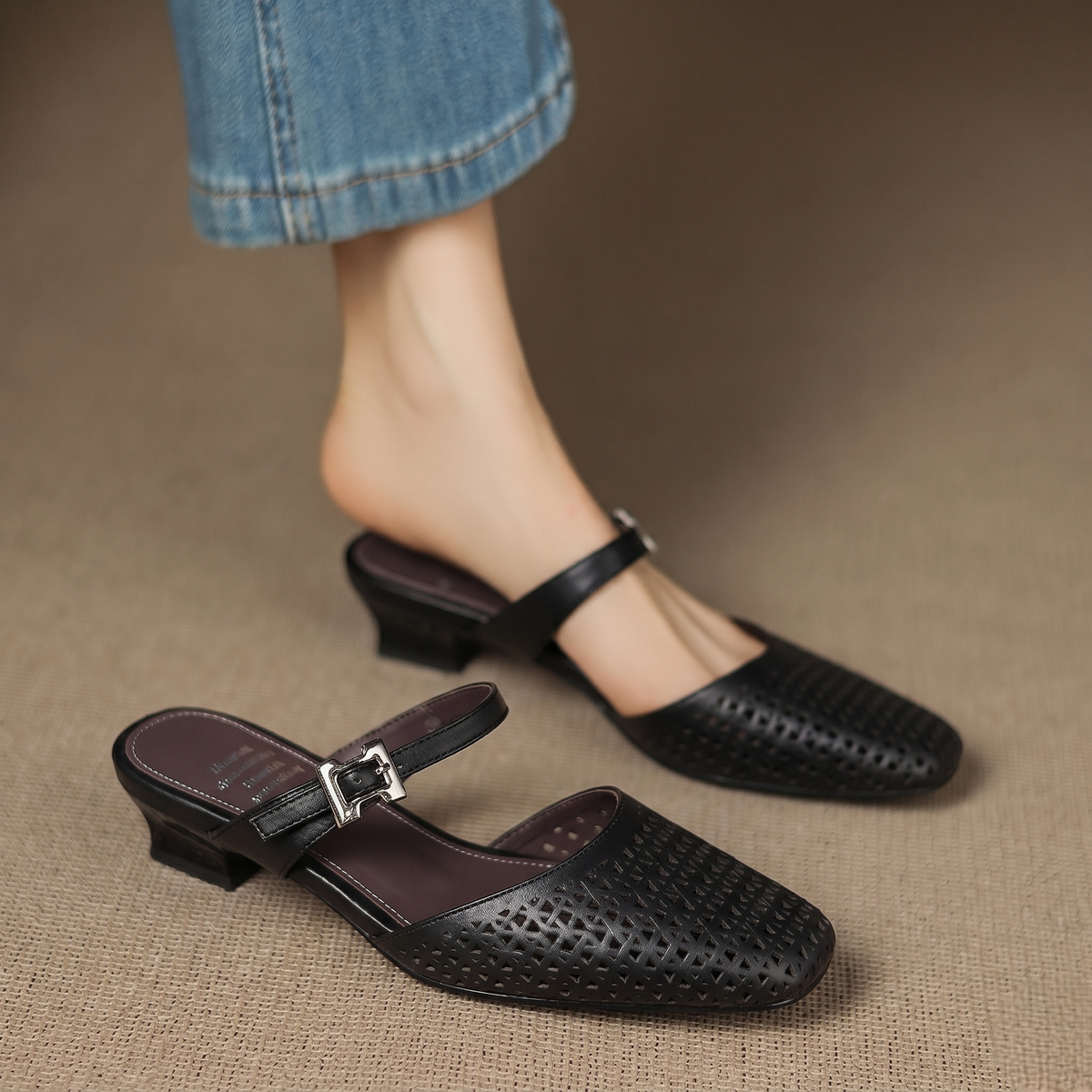 Nilda | Mules in vera pelle traforata