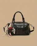 Bolso de Hombro con Letras Elevadas