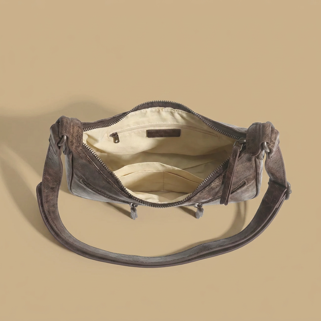 Bolso de Hombro con Detalle de Hebilla