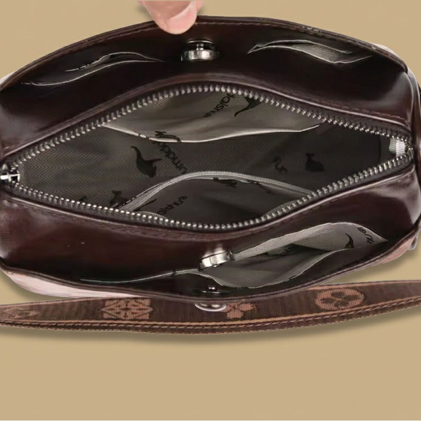 Bolso Bandolera de Cuero Estructurado con Solapa
