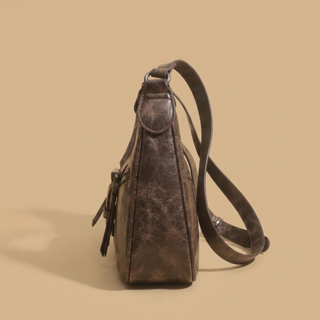 Bolso de Hombro con Detalle de Hebilla