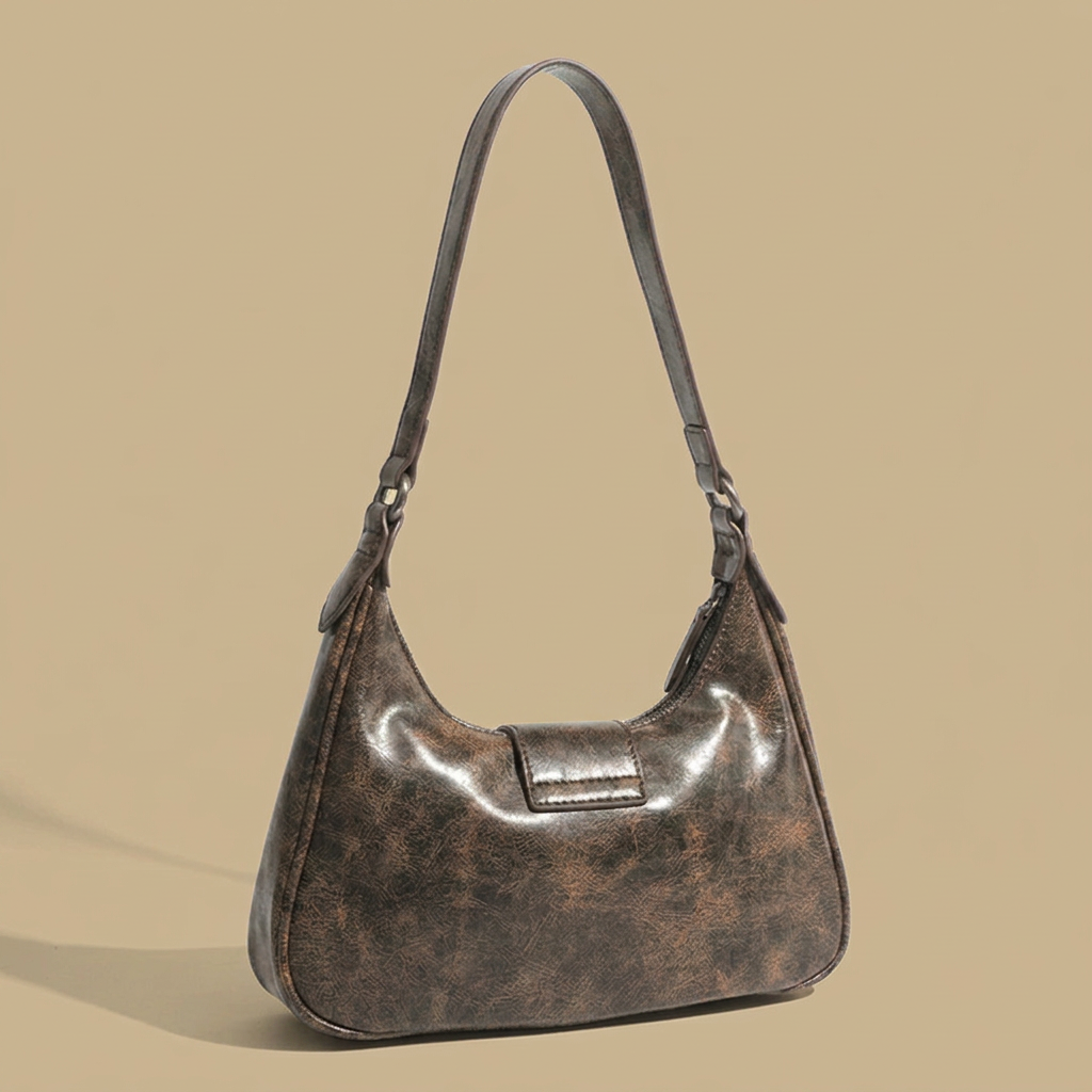 Bolso de Hombro con Detalle de Hebilla