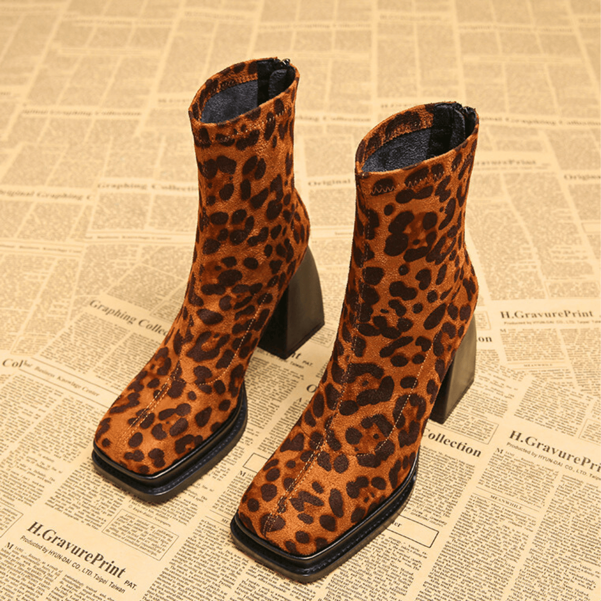 Calvera – Stivaletti leopardati effetto camoscio