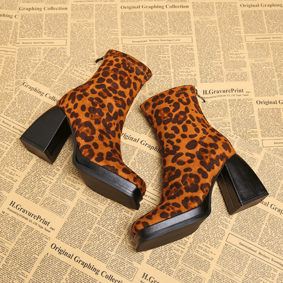 Calvera – Stivaletti leopardati effetto camoscio
